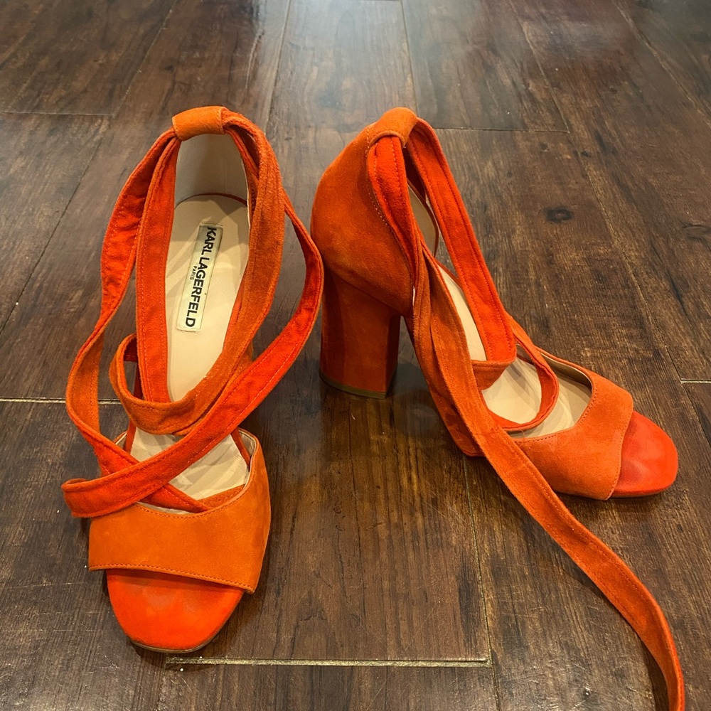Coral, tie pumps - size 9